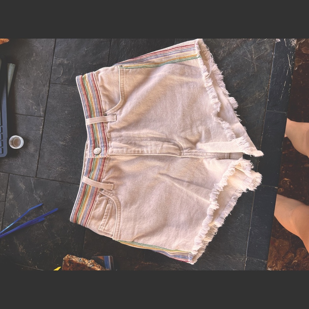 Lee cream rainbow high waisted denim shorts size 27